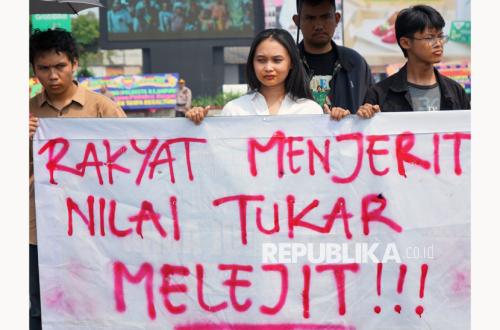 Pelemahan Rupiah dan Pentingnya Stabilitas Politik dalam Ekonomi