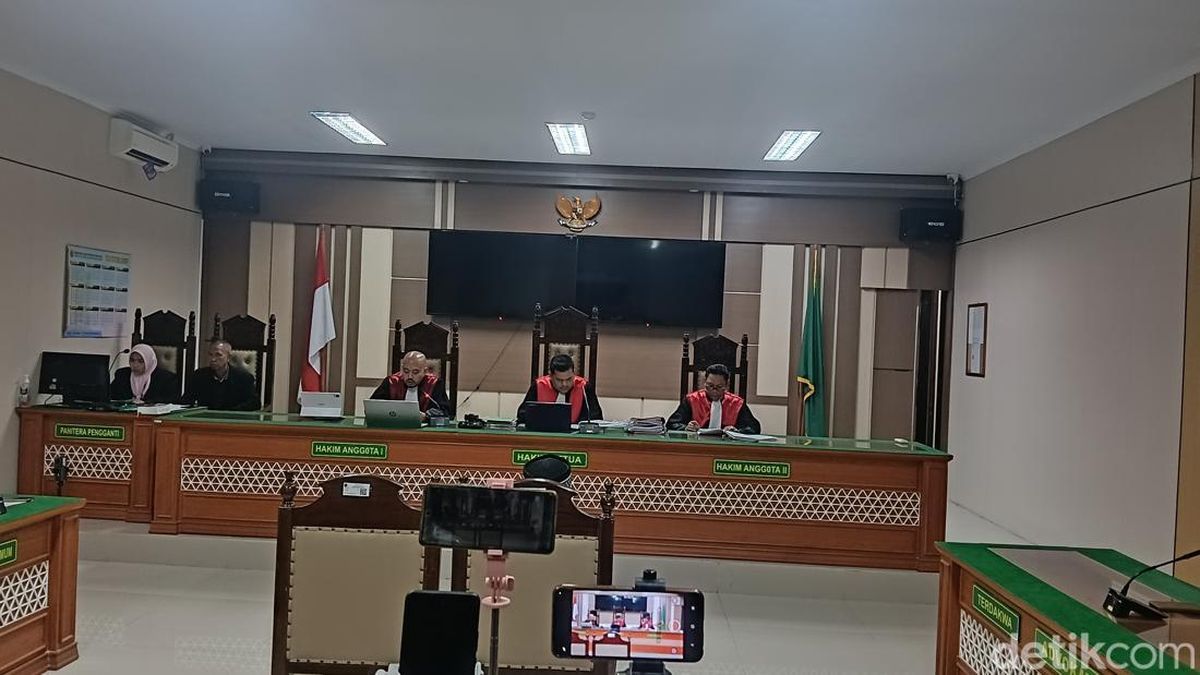Terdakwa Pembunuhan Satu Keluarga di Indramayu Dihukum Seumur Hidup