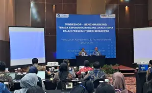 Peningkatan Kualitas Tenaga Kependidikan Melalui Workshop Kemendiktisaintek dan UNS di Solo