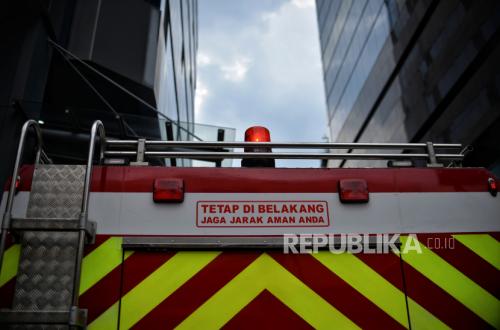 Kecelakaan Beruntun Melibatkan Truk Damkar di Cakung, Jakarta Timur