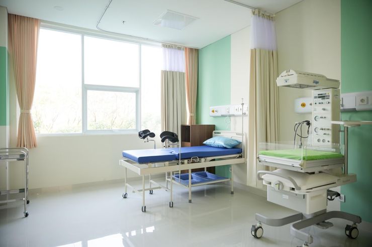 Prestasi UK Maranatha: Menghasilkan Dokter Spesialis dan Riset Tanaman untuk Mengatasi Stunting