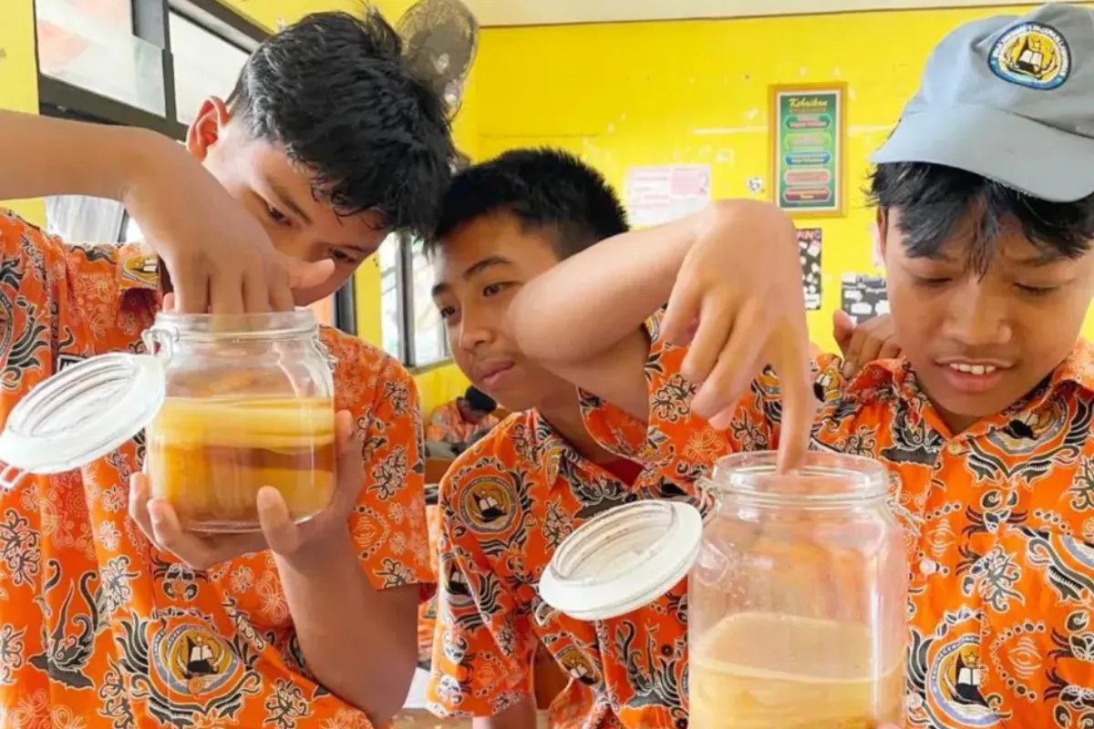 Transformasi Nira Siwalan Lamongan Menjadi Produk Pangan Sehat dengan Nilai Ekonomi Tinggi