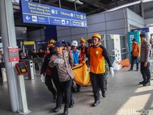 ---
Kecelakaan Maut Antara KA Argo Bromo Anggrek dan KRL di Bekasi, 14 Korban Jiwa

---