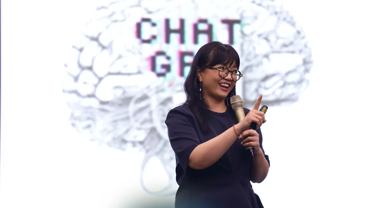 Wakil Menteri Stella Christie Peringatkan Risiko Penggunaan AI Sebagai Jalan Pintas: Pentingnya Melatih Otak Seperti Otot