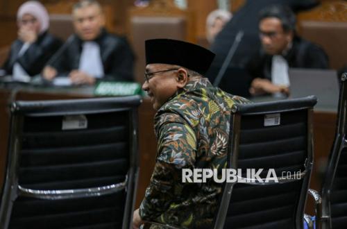 Yaqut Tantang KPK untuk Menjelaskan Kerugian Negara dari Kuota Haji