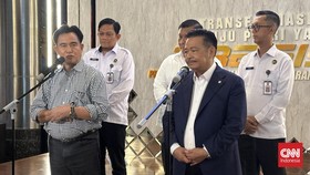 Yusril Serahkan Proses Kasasi Putusan Bebas Delpedro kepada Mahkamah Agung